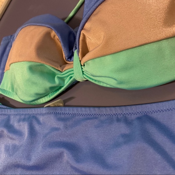 Victoria’s Secret 2-Piece Bandeau Bikini Swim Set - Picture 2 of 7